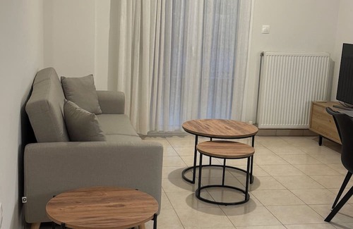 Larissa Appartement | Domus Philippi–Spacious Stay the Heart of Larisa, Perfect for Families & Friends