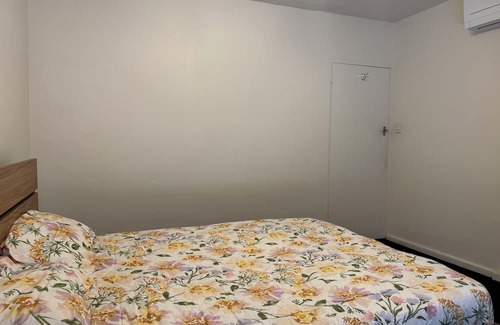 Ivanhoe Appartement | Spacious Room in Ivanhoe, Melbourne