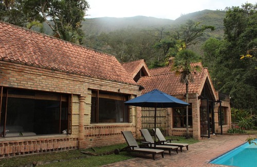Pacho Villa | Casa Kolibri: Spectacular villa on a private lake