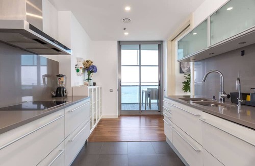 Diagonal Mar i el Front Maritim del Poblenou Appartement | Luxury Apartment with direct Sea View and Terrace!