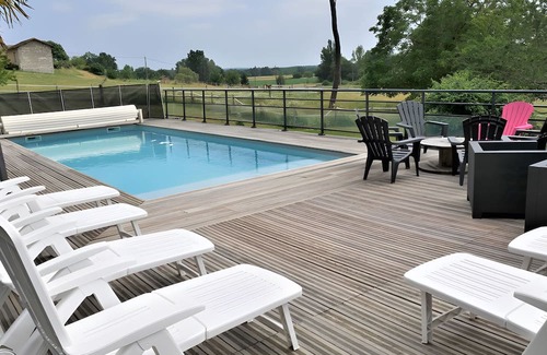 Saint-Laurent-des-Hommes Maison | Gîte La Périgourdine