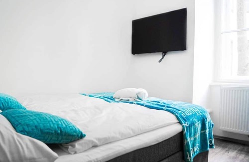 Mariahilf Hôtel | Shopping Paradise 9BR Complex Ideal for 22 People