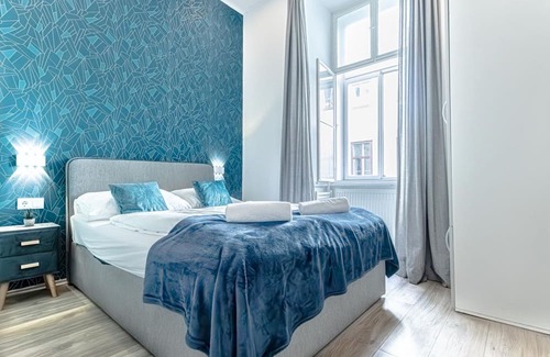 Mariahilf Hôtel | Peaceful Room Near Westbahnhof | Ensuite & WiFi