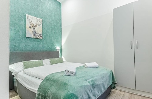 Mariahilf Hôtel | Affordable and Beautiful Room Near Hauptbahnhof
