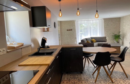 Maizieres Cottage | Charming independent cottage with garden and family activities