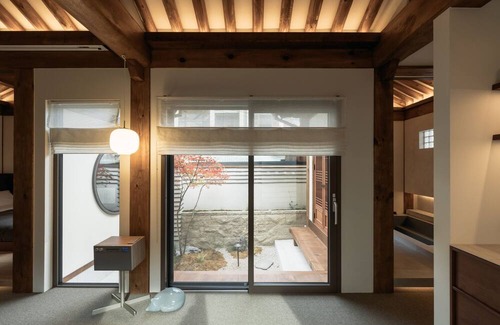 Seochon Maison | Seoul Premium Hanok Stay, Seochonbyuldang-5minites away, subway Gyeongbokgung