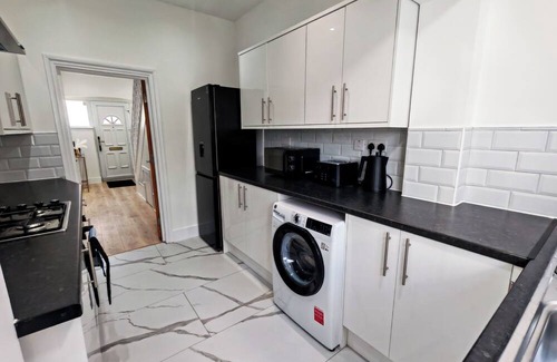 Seven Kings Maison | 6 en-suite Rooms all king beds