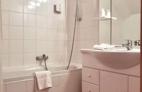Valberg Hôtel | Family vacations! 2 well-decorated units, free parking, near ESF Valberg