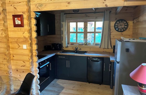 Fougax-et-Barrineuf Chalet De Ski | 3-bedroom wooden chalet, on 1500m2 of enclosed grounds not overlooked