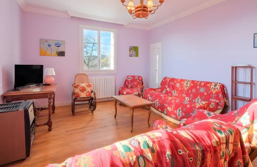 Agonac Maison | Holiday Home 'Puy De Pinou' with Private Garden and Wi-Fi
