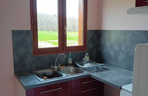 Saint-Front-d'Alemps Maison | Holiday Home 'Le Chalet' with Private Garden and Wi-Fi