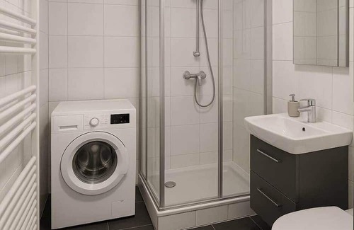 Lebenstedt Appartement | Central, bright 2-room apartment with modern flair