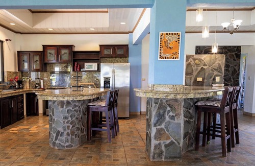 Caldera Villa | Perfect getaway from the airport to the Pacific coast and Guanacaste region.