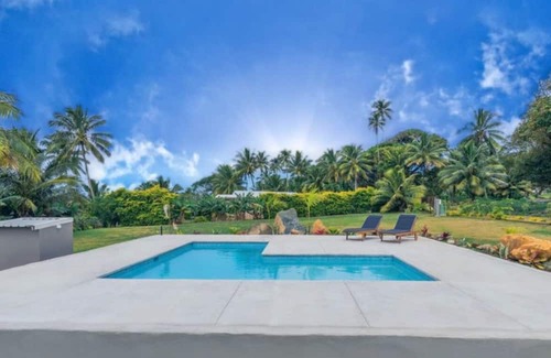 Matavera Maison | Enua Tipani Pool Villan Quiet Convenient location Modern Finishes Sleeps 8