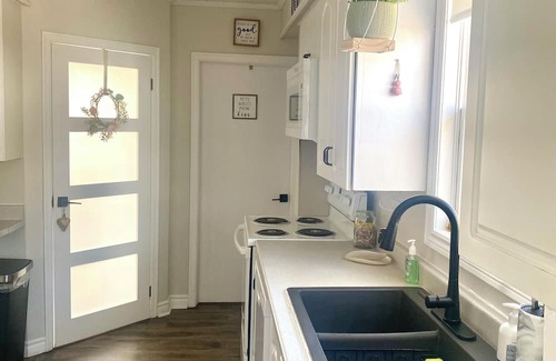 Lewisporte Maison | Bernice Mae’s Ocean View