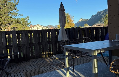 Vils Appartement | Modern and cozy with mountain views - perfect for groups, families and workations!
