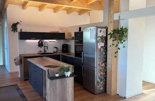Vils Appartement | Modern and cozy with mountain views - perfect for groups, families and workations!