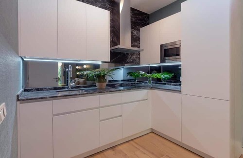 Egia Appartement | BIG Full Apart 4 ROOMS in a Centric Home Parking Included