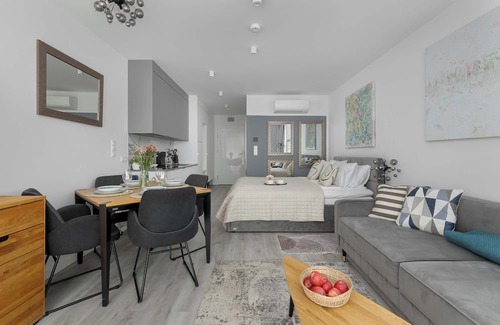 Uniescie Appartement | Sea&Lake Mielno | Unique Studio for a Family Holiday by the Sea | Balcony & Park