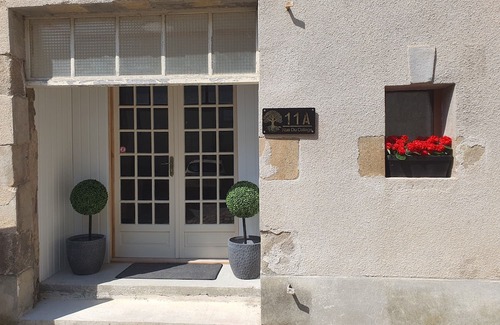 Magnac-Laval Appartement | Classy 2-bedroom apartment in Magnac-Laval - Home away from Home