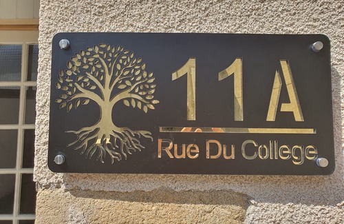 Magnac-Laval Appartement | Classy 2-bedroom apartment in Magnac-Laval - Home away from Home