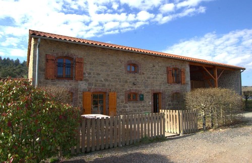 Les Salles Cottage | Domaine de la Plagnette - Cottages for 15, Terrace and Pets allowed