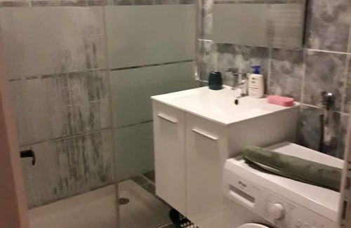 Saint-Julien-en-Saint-Alban Appartement | T2 in charming Ardèchois village