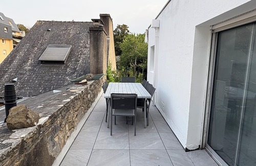 Auray Appartement | Large duplex with garden in Auray town center