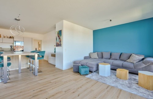 Poteries Appartement | Stunning 1BR Flat with Terrace and private parking