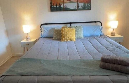New Territories Maison | Cozy Haven - Close to Everything