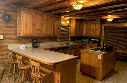Pinetown Cabine | Majestic Tranquil 3-bedroom cabin for a relaxing getaway