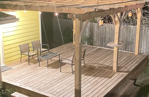 Aransas Pass Maison | Immerse yourself in the comfort of this charming home in Aransas Pass!