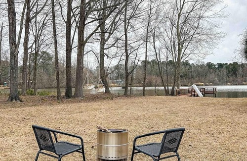 Summerton Maison | Sweet Marion - Dock + Boat Ramp + Spa + Lakefront