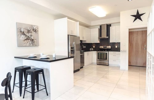 Regional District of Nanaimo Appartement | Windy Sails Marina View Condo