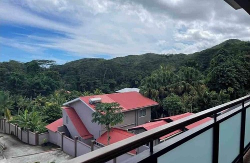 La Misere Villa | Luxe Villa with 4 bedrooms & WiFi, AC in Seychelles by Cliffhanger Villas
