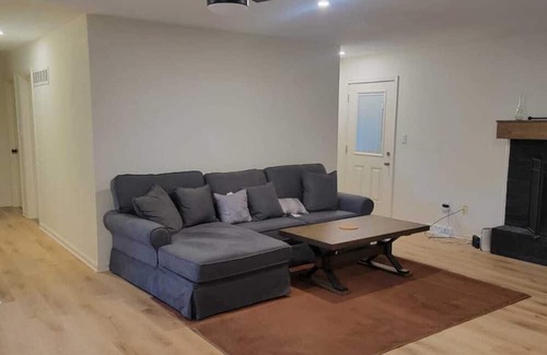 Lenexa Maison | Cozy 2-bedroom Suite/Studio in enjoyable Overland Park with WiFi, AC