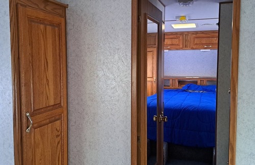 Cloquet Location De VR | Jayco n1 queen 2 doubles lots of living space AC furnace wifi 2tvs fridge stove