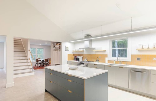 Rindge Maison | Lake House on walking trail, 10 minutes from Mt. Monadnock.