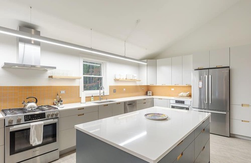 Rindge Maison | Lake House on walking trail, 10 minutes from Mt. Monadnock.