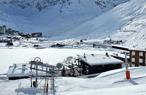Tignes le Lac Appartement | Ski-in ski-out garage superb Duplex view 8 people bright 3 bedrooms 2 bathrooms
