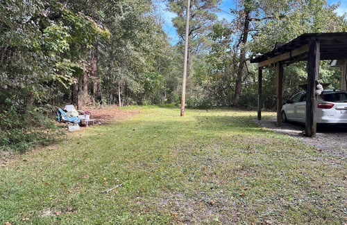 Pawleys Island Maison | Cute cottage in Pawleys with 2 queen beds and 2 full baths that allow pets!