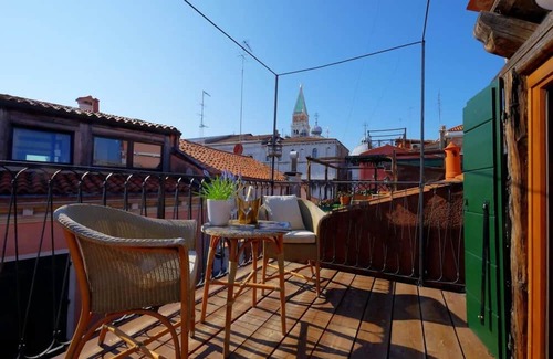 Isola San Giorgio Maggiore Appartement | Bell Tower at the Rectory (Design House)