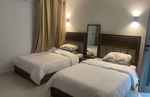 Nasr City Copropriété | Phenomenal 2-bedroom condo with AC in Cairo Governorate