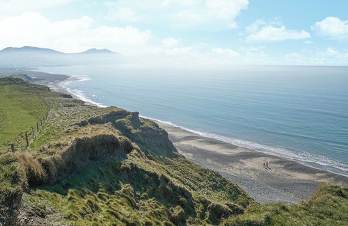 Dinas Dinlle Appartement | 2 bedroom accommodation in Caernarfon
