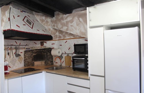Monistrol de Montserrat Maison | 3-Story Gaudi Building with Montserrat Stone