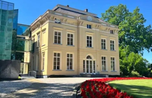 Wageningen Maison | Modern Haven w/Spa Access | Nature Reserves, Local Attractions | Onsite Dining