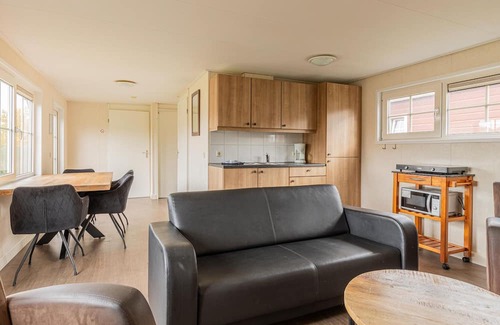 Wagenborgen Maison | Stunning home in Wagenborgen with WiFi