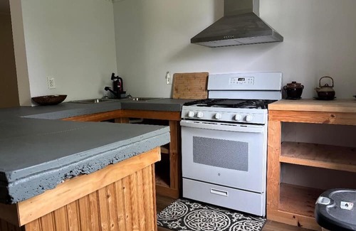 Chaumont Maison | Lake Front House in Beautiful Guffin Bay, Chaumont