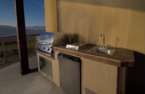 Okanagan-Similkameen Maison | Spacious 2-Bedroom Condo with Incredible Views in Osoyoos
