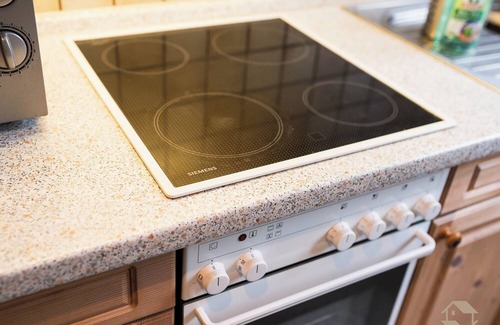 Altensteig Appartement | Apartment 'Ferienwohnung' with Shared Terrace, Balcony and Wi-Fi